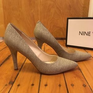 Nine West Beige Patterned Pumps Size 10